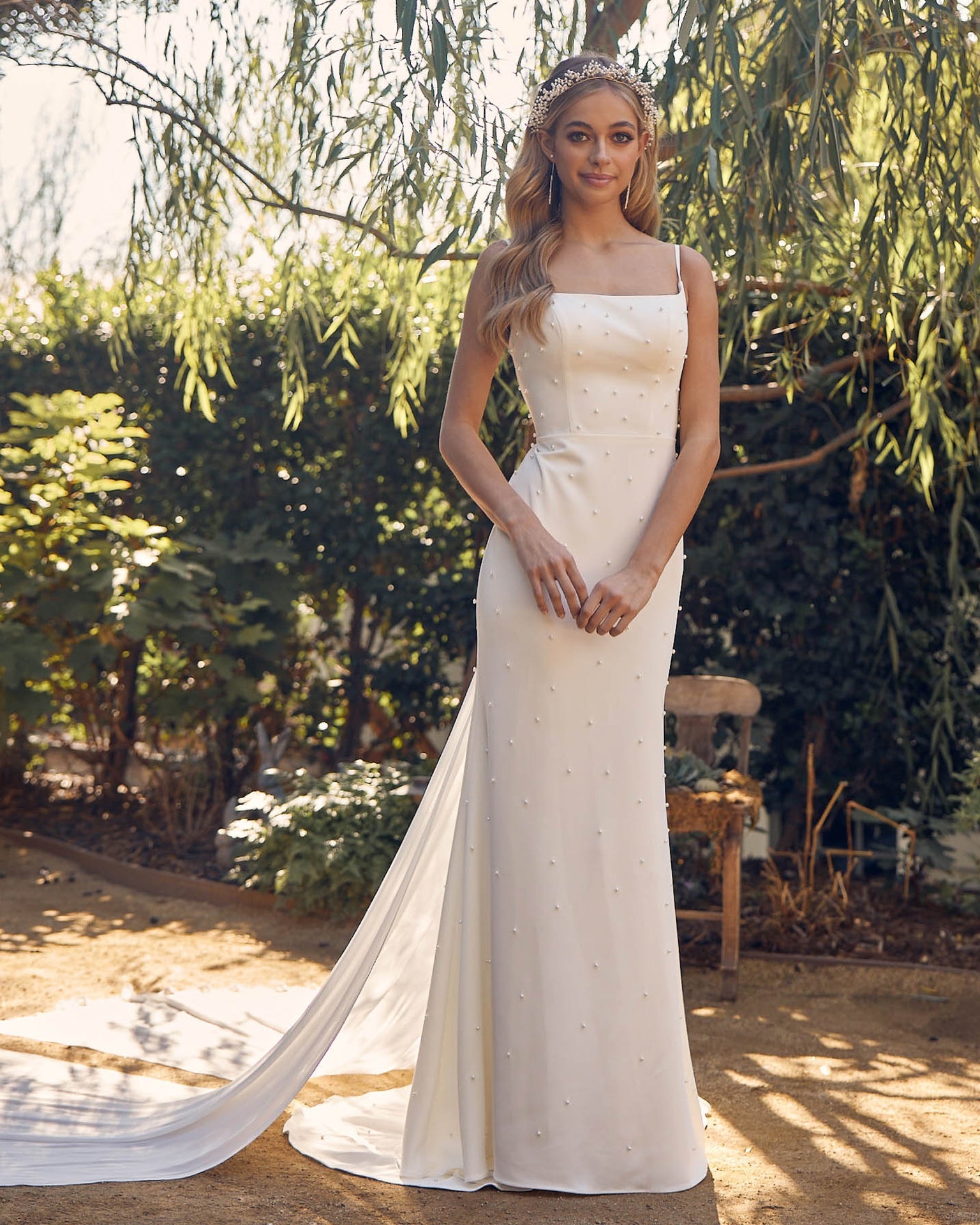 Elegant Pearl-Embellished Square Neck White Bridal Gown with Train NXQW963