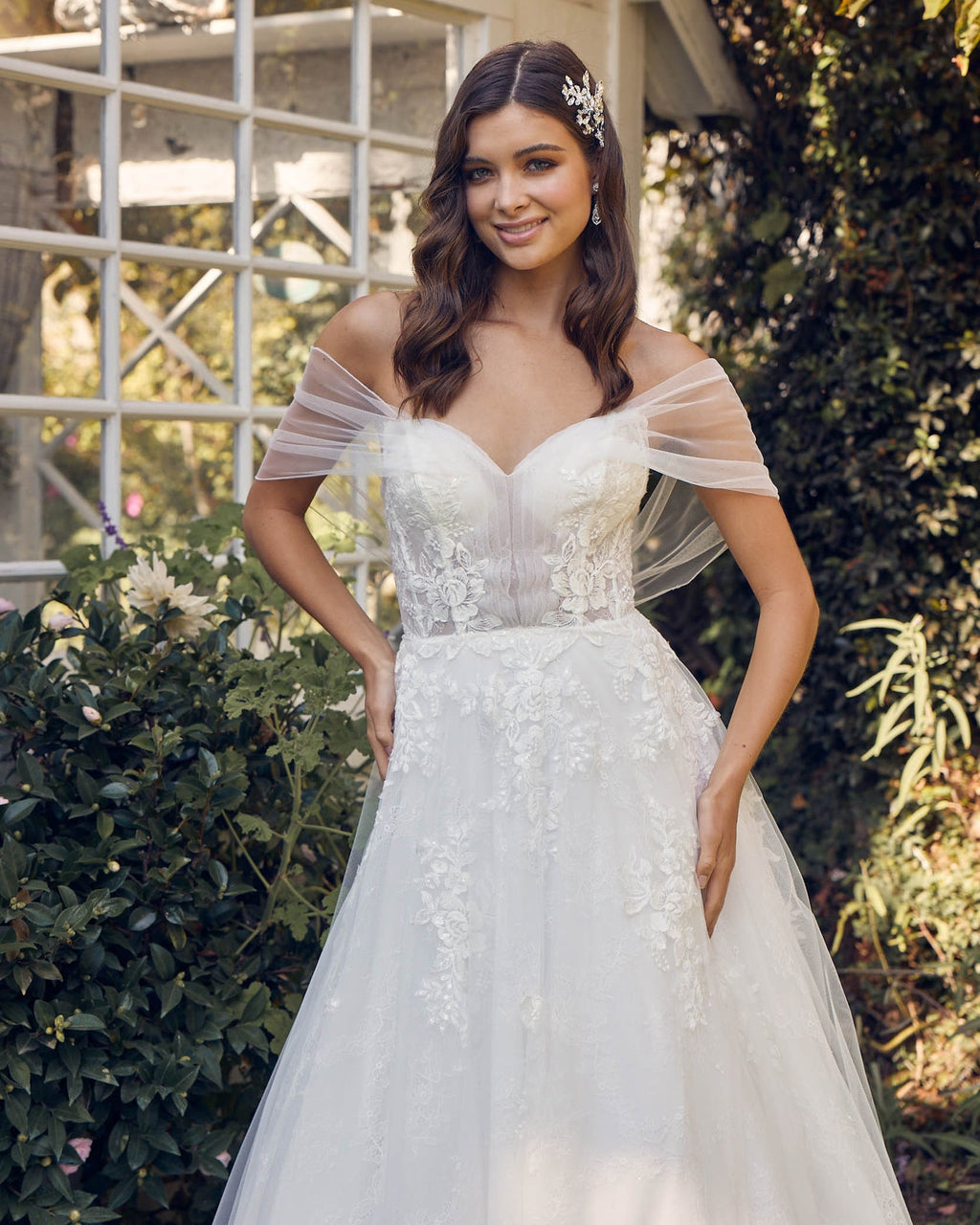 Off Shoulder A-Line Tulle Embroidered Lace Long Wedding Dress NXJE946