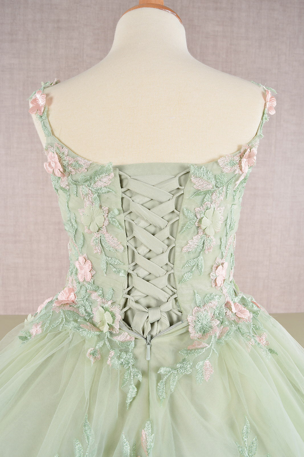 Floral Embroidery Embellished Ruched Bodice Mesh with Lace-up Back Quinceanera Kids Dress GLGK109