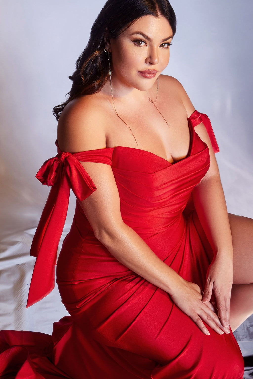 Plus Size Off-Shoulder Ruched Satin Gown with Slit – Curve-Hugging Elegance CDCD943C