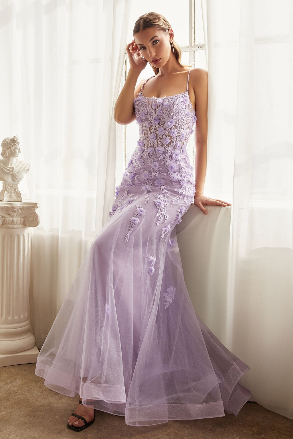 FITTED FLORAL APPLIQUE TULLE GOWN CDCD995