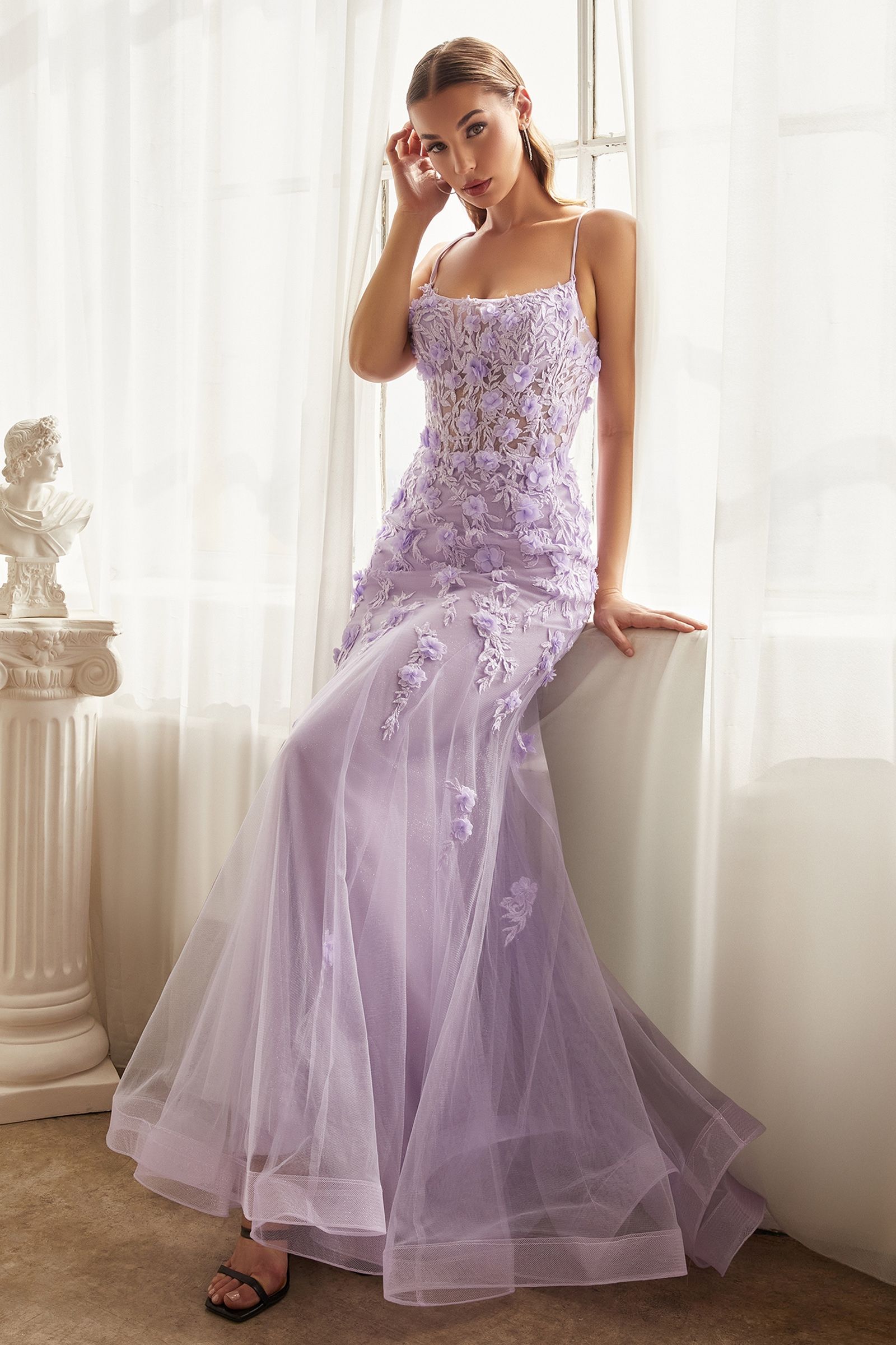 FITTED FLORAL APPLIQUE TULLE GOWN CDCD995