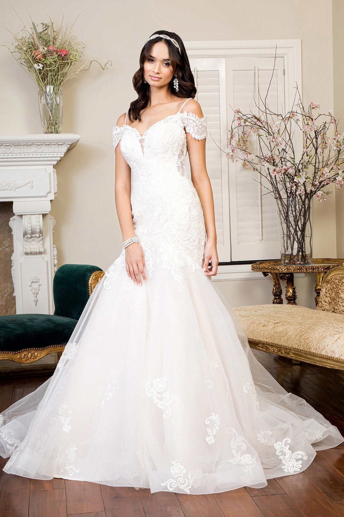 Sweethearted Embroidered Mesh Mermaid w/ Tail Long Wedding Dress GLGL1938