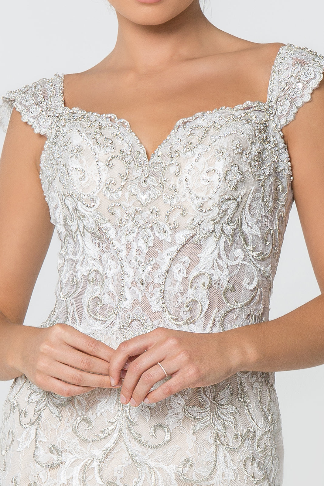 Jewel and Embroidery Embellished Mesh Long Wedding Dress GLGL2822